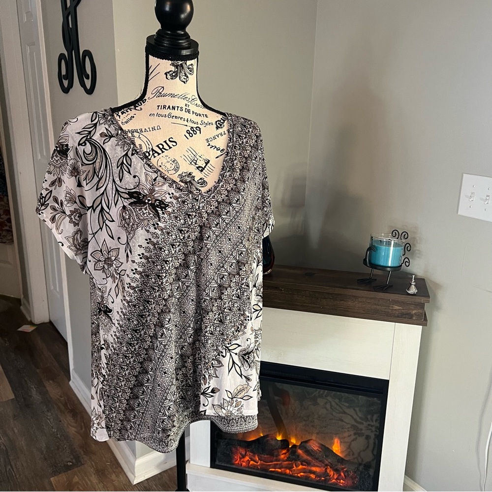 Dana Buchman Blouse in Neutral Brown White and Black Sz XL